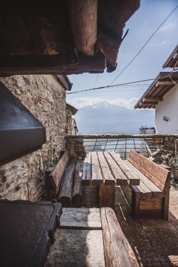 Appartamenti Montemezzo Le Case In Pietra Vista Lago Gera Lario Exterior photo